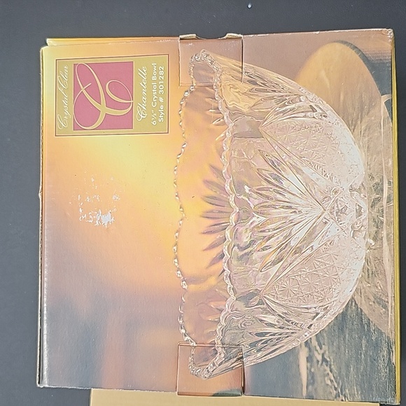 STUDIOS CRYSTAL CLEAR SCALLOPED TOP BOWL 6.5" JAPAN - Picture 2 of 8